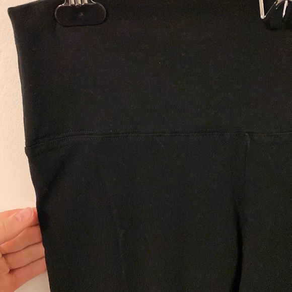 Aritzia Black Leggings - Picture 2 of 4